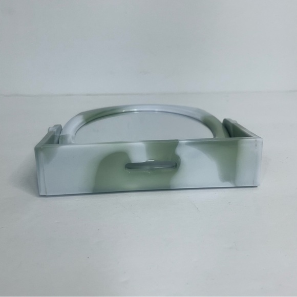 VINTAGE SHAVING/MAKE-UP MIRROR GREEN MARBLE-LIKE PLASTIC MAGNIFYING WALL MOUNT - Picture 3 of 5